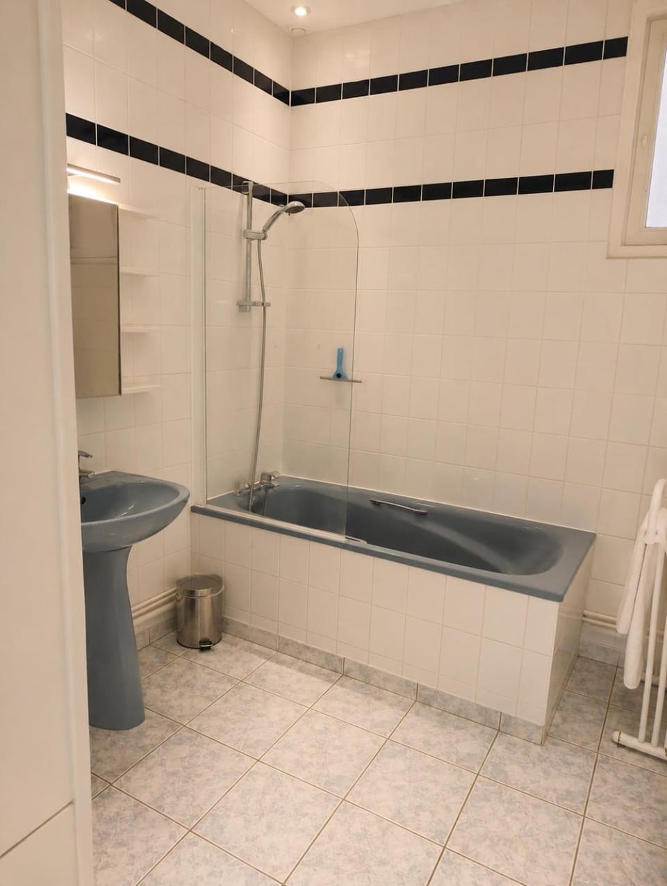 Bathroom, Bath
