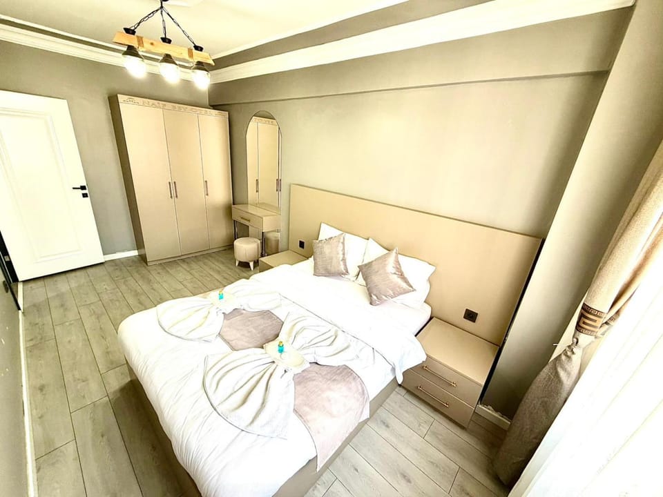 Bed, Photo of the whole room, Bedroom, towels, wardrobe