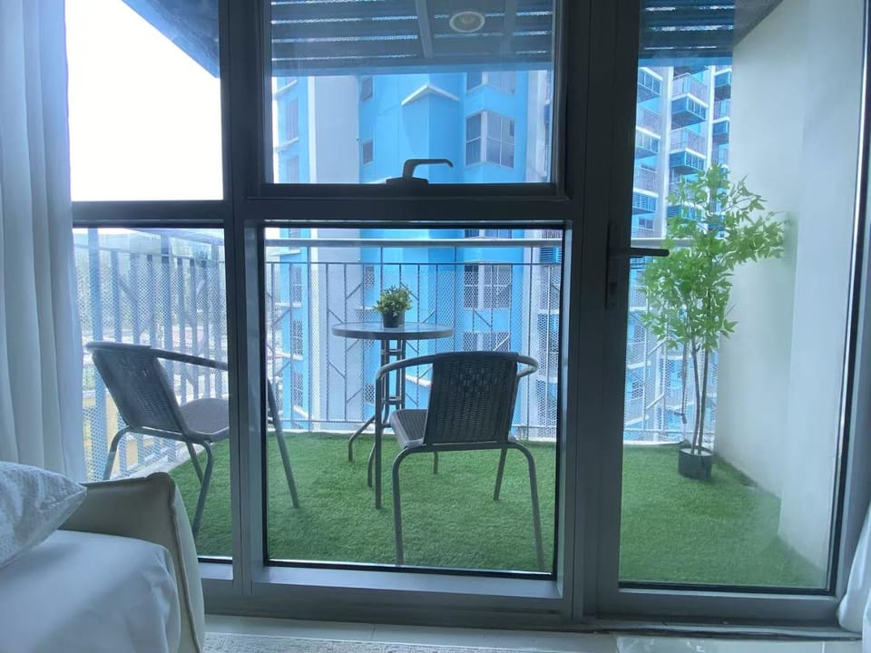 Patio, Day, View (from property/room), Balcony/Terrace, Seating area