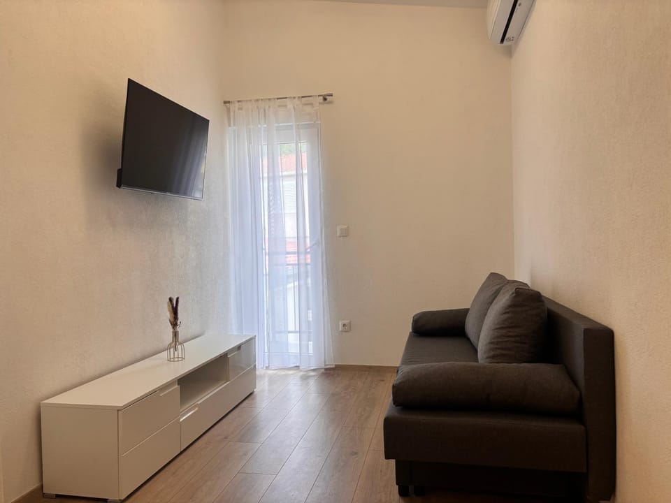 Apartments Šebin Apartment in Baška Voda