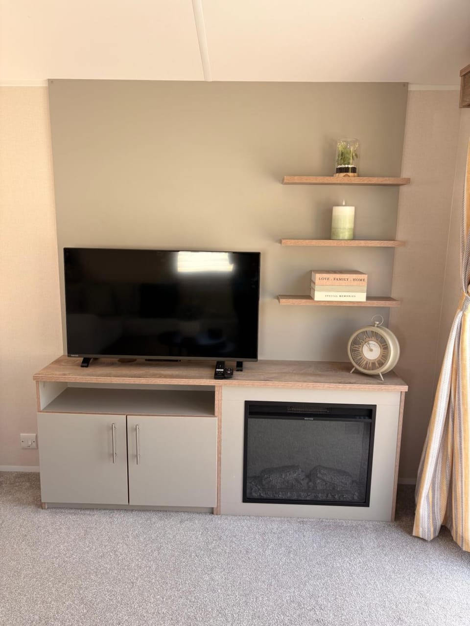 Signature 3 Bedroom Static Caravan House in Humberston