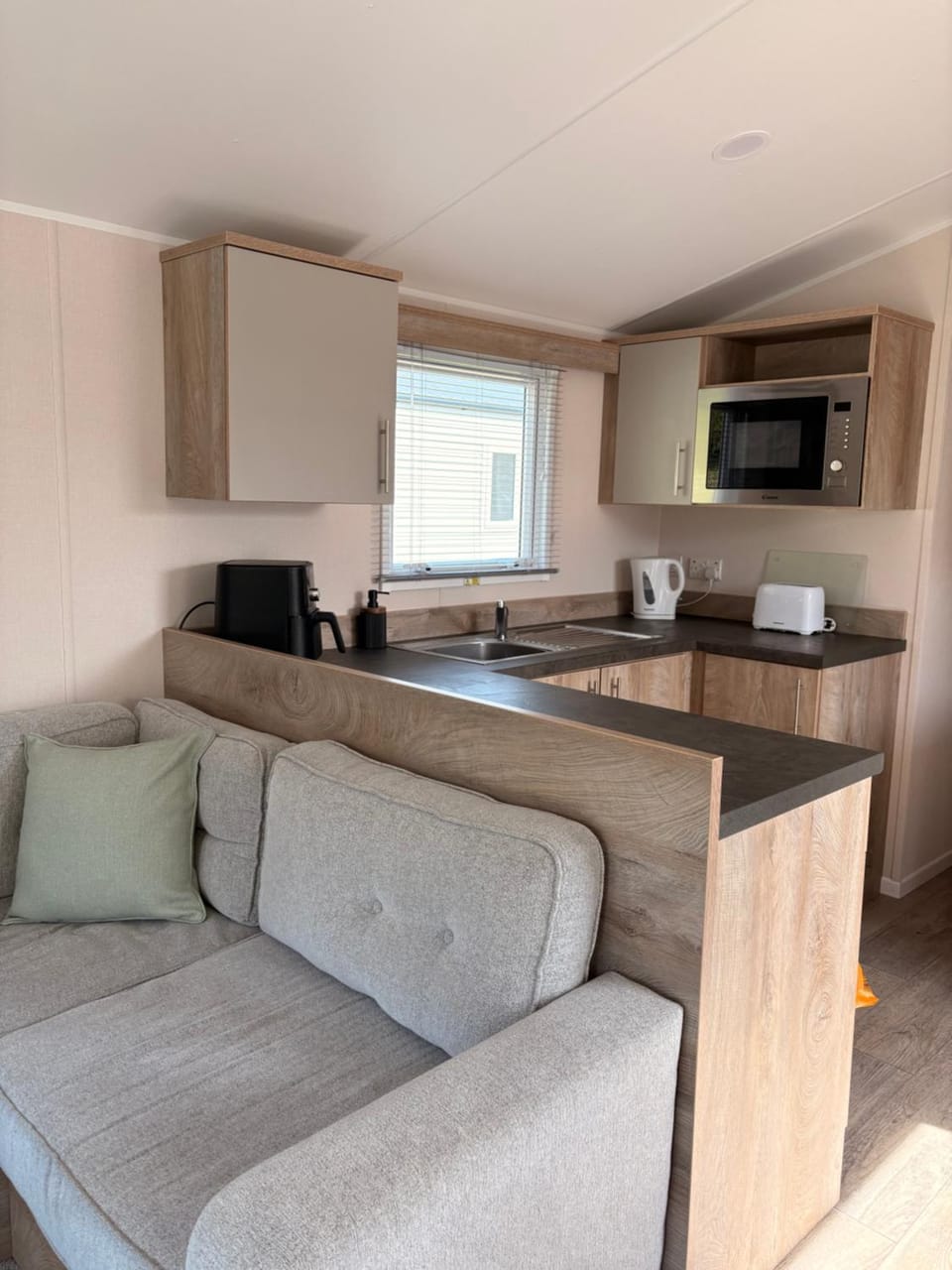 Signature 3 Bedroom Static Caravan House in Humberston