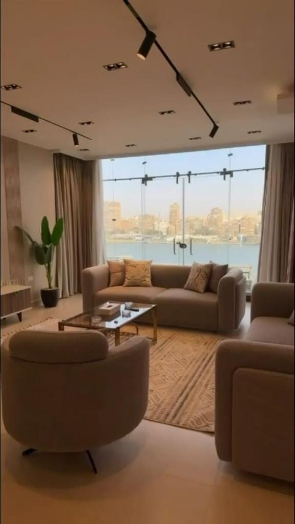 وردة الفورسيزون Apartment in Cairo