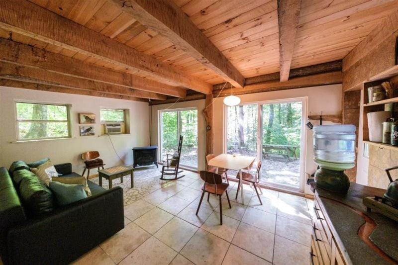 Adventurers Only! Off-the-Grid Retreat in the RRG House in Kentucky