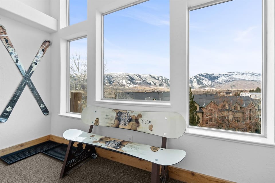 Summit Haven MH1202 By Powder Mtn Resort Hot Tub Apartment in Utah