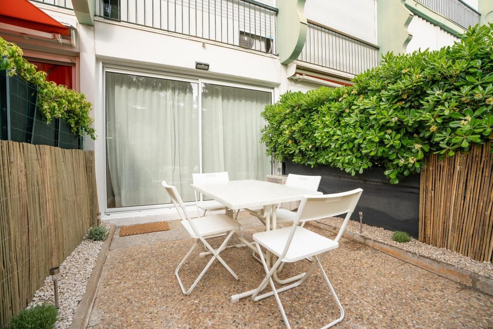 Property building, Patio