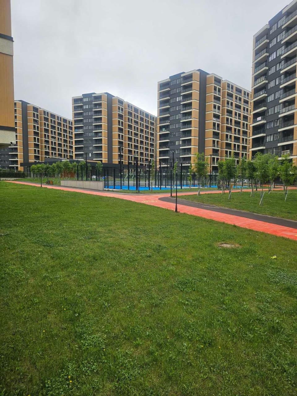 Property building, Neighbourhood