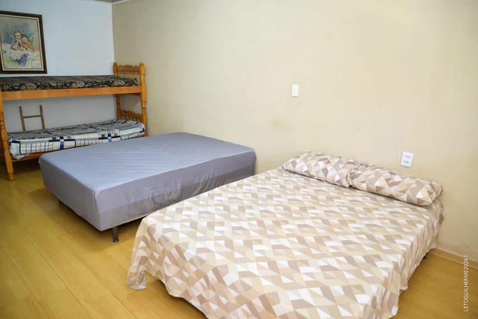 Bed, Photo of the whole room, Bedroom, bunk bed