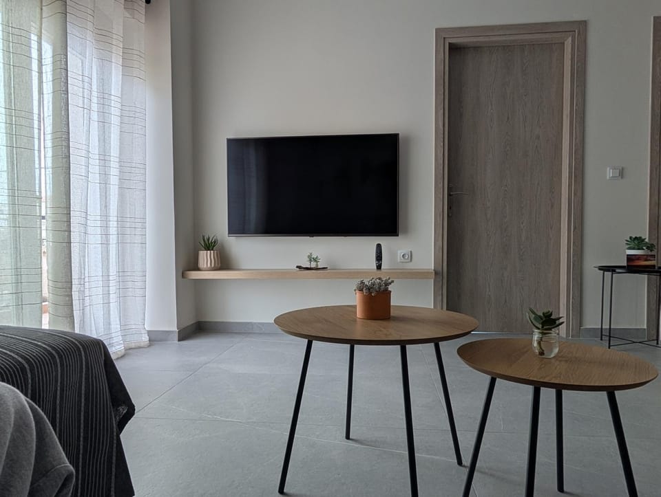 TV and multimedia, Seating area