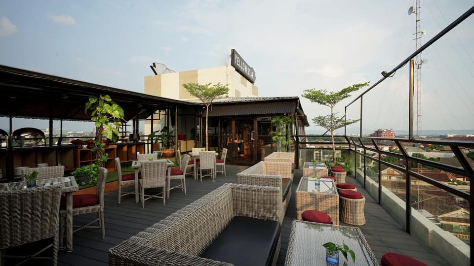 Lounge or bar