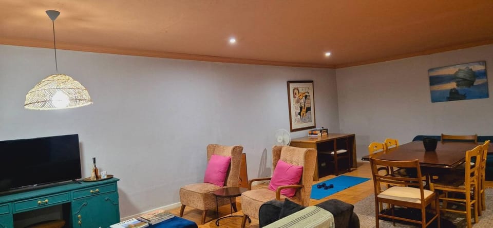 Communal lounge/ TV room, TV and multimedia, Living room