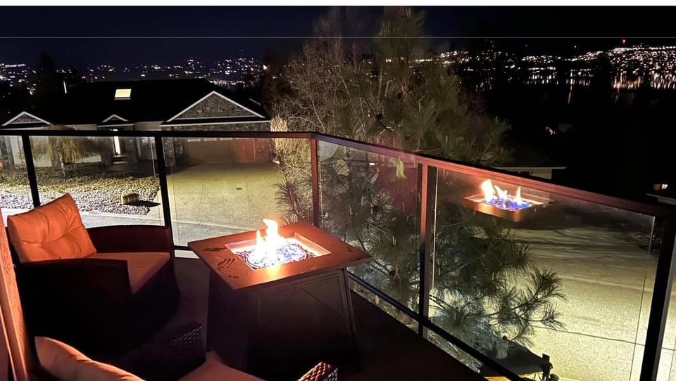 Balcony/Terrace, fireplace