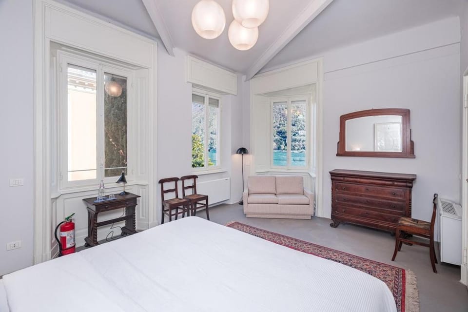 Villa delle Magnolie by Comorooms Villa in Como