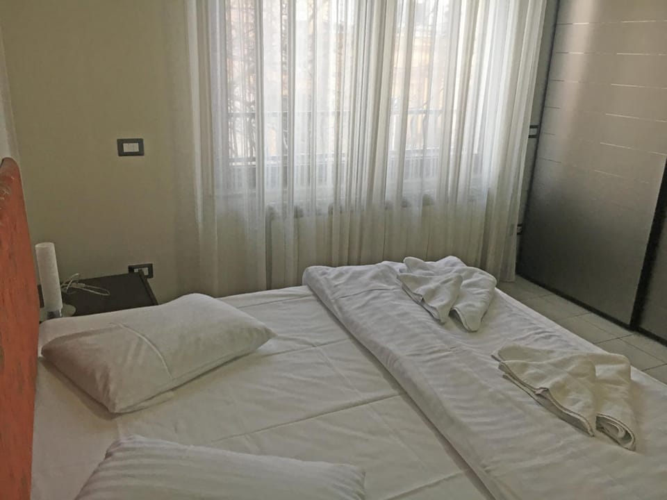 Heart of Bucharest Villa Apartment in Bucharest