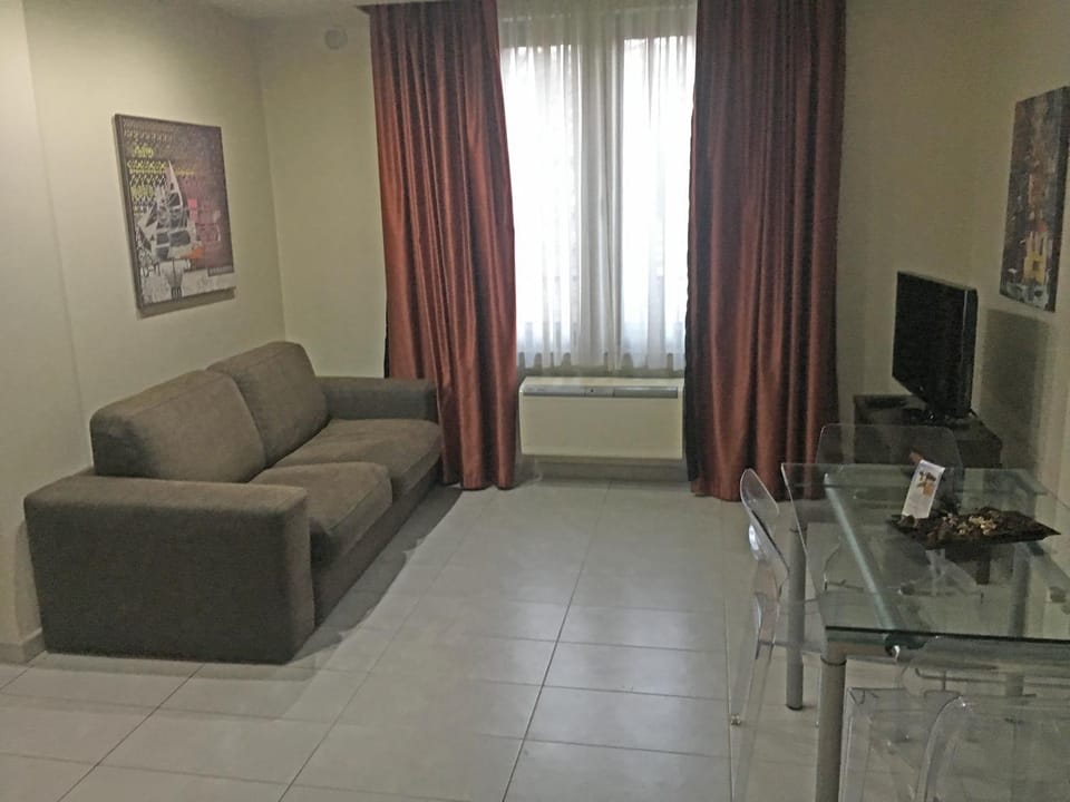 Heart of Bucharest Villa Apartment in Bucharest