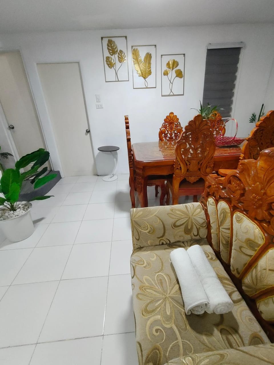 El Meson De Ecko Vacation House House in Subic