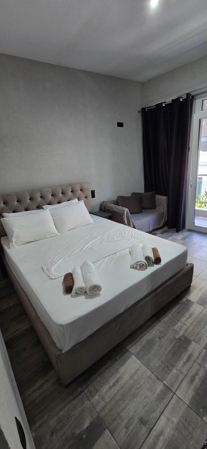 37 Street Apartment in Kavala