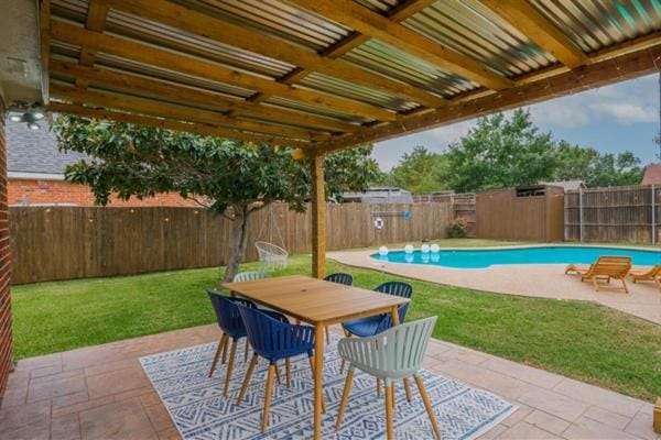 Patio, Swimming pool