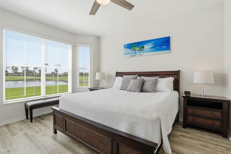 #1416 - Golf and Lake Views -First Floor Sleeps 6 House in Lely Resort