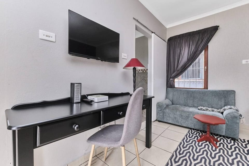 The cozy 1 bedroom apartment Apartment in Roodepoort
