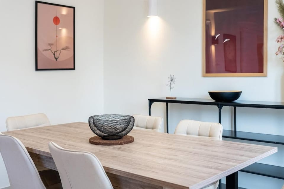 Urban Cedar Apartment Apartment in Athens