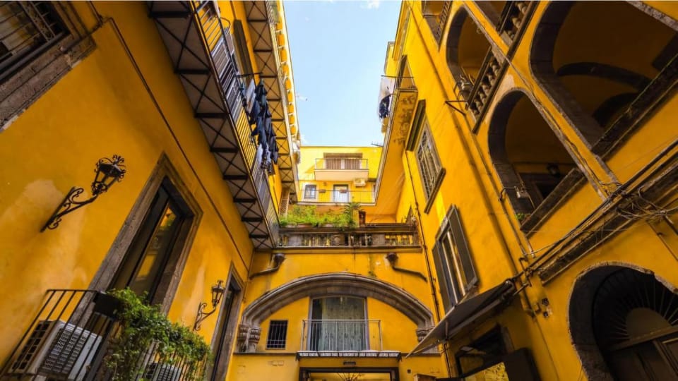 San Gregorio Studio Apartment in Naples