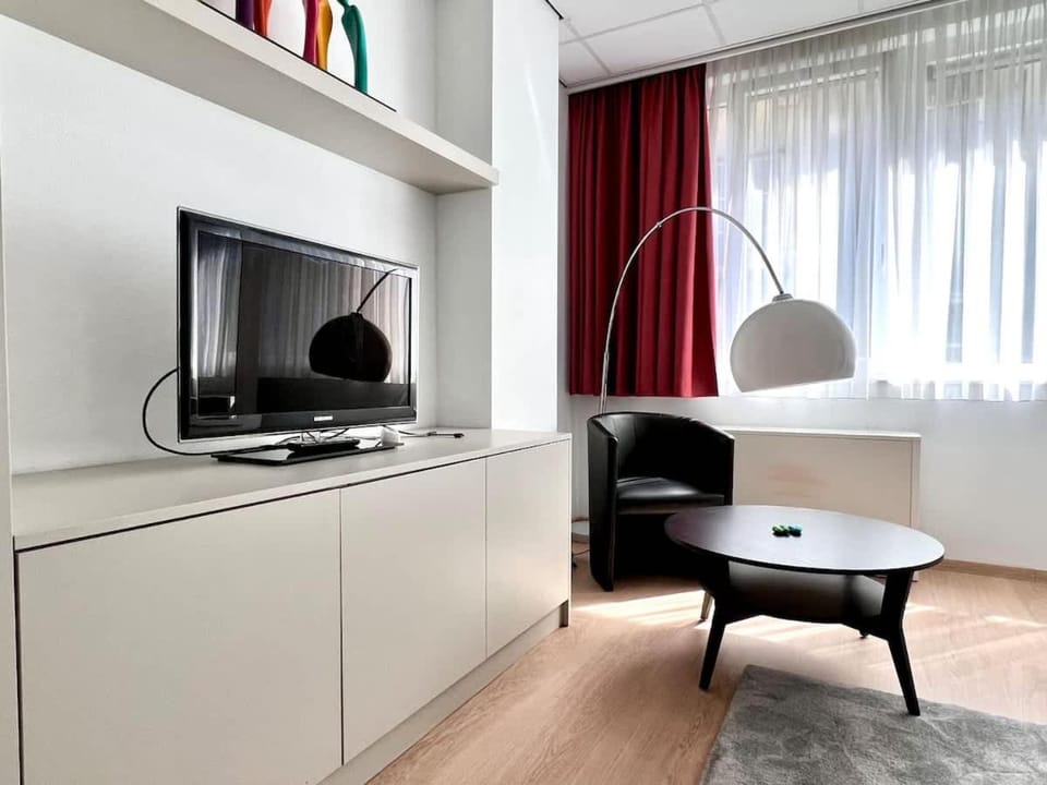 Central Studio 2 Min from Grand Place - Stunning Apartment in Brussels