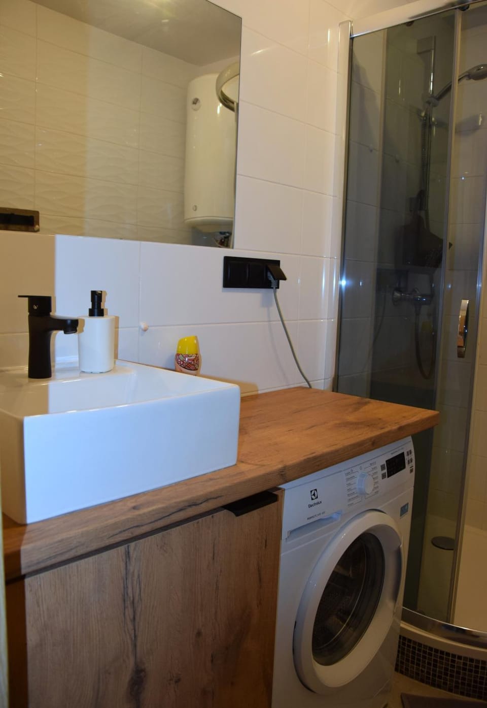 Bathroom, washing machine, dryer