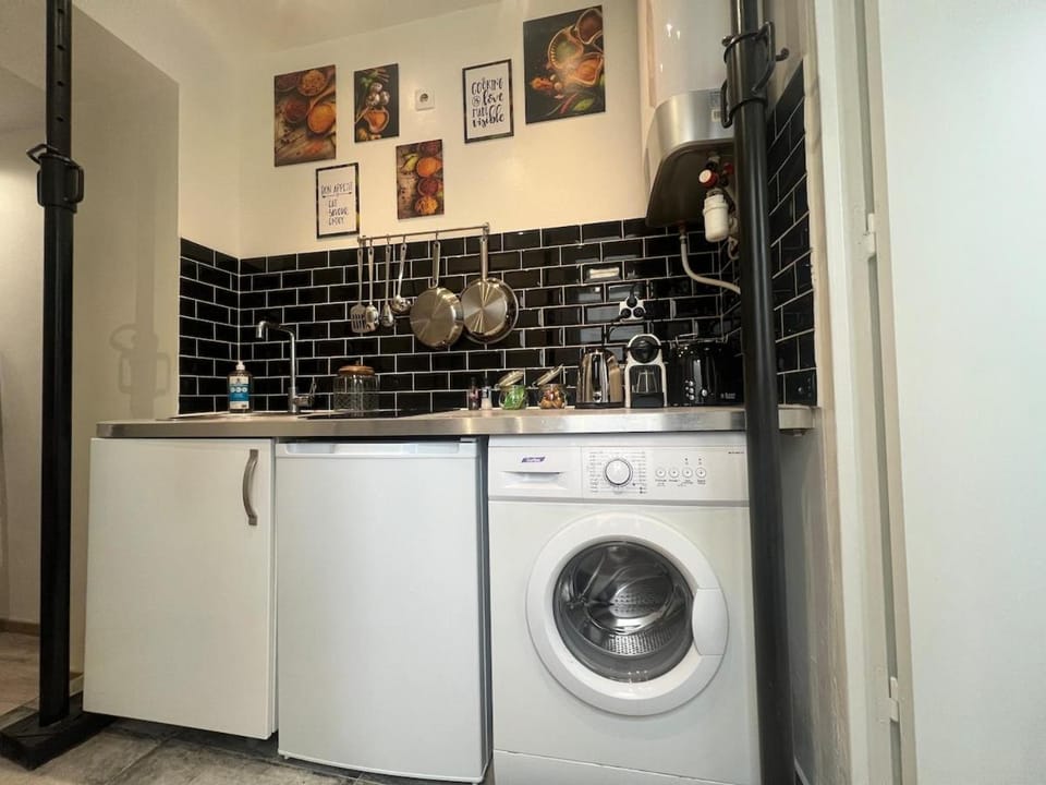 Cozy Home Batignolles - N37 Apartment in Paris