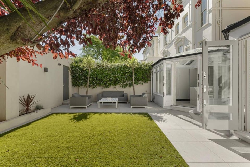Property building, Patio, Garden, Garden view