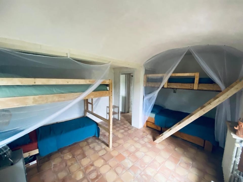 Ferme de la Sarrazine House in Berrias-et-Casteljau