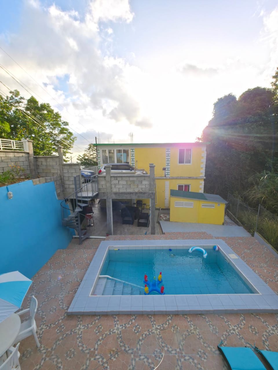 View (from property/room), Pool view, Swimming pool, Swimming pool