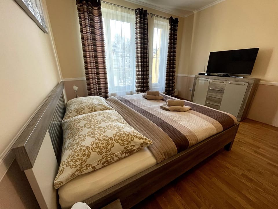 TV and multimedia, Bedroom