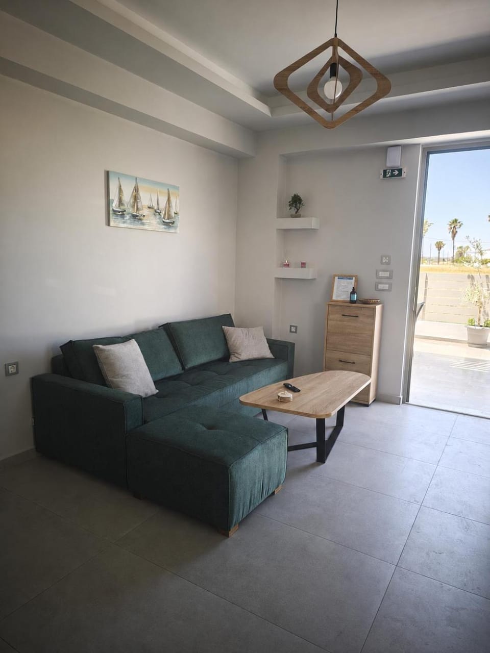 Salt & Light House House in Tigaki