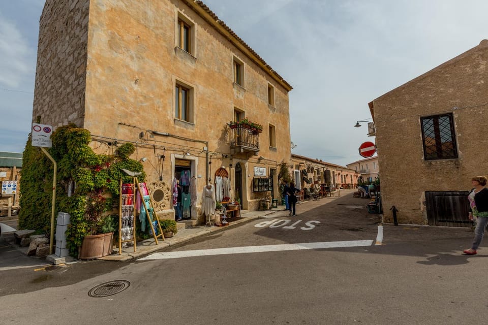 Property building, Neighbourhood, Street view