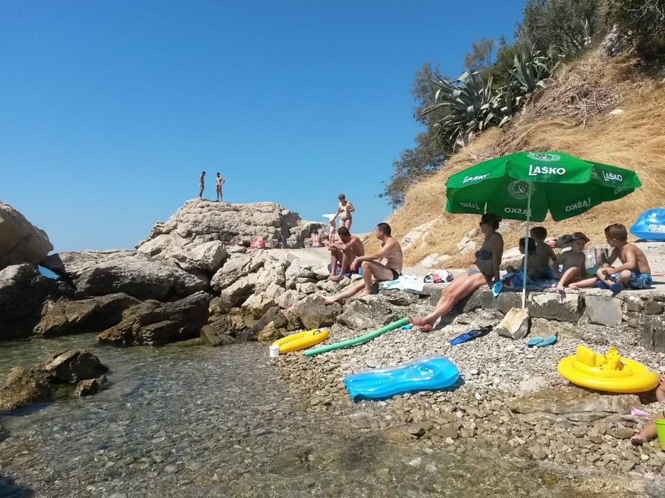 Day, Beach, group of guests