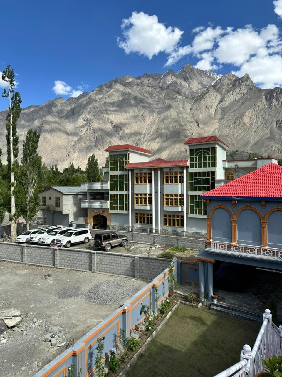 Day, Natural landscape, Mountain view, Parking