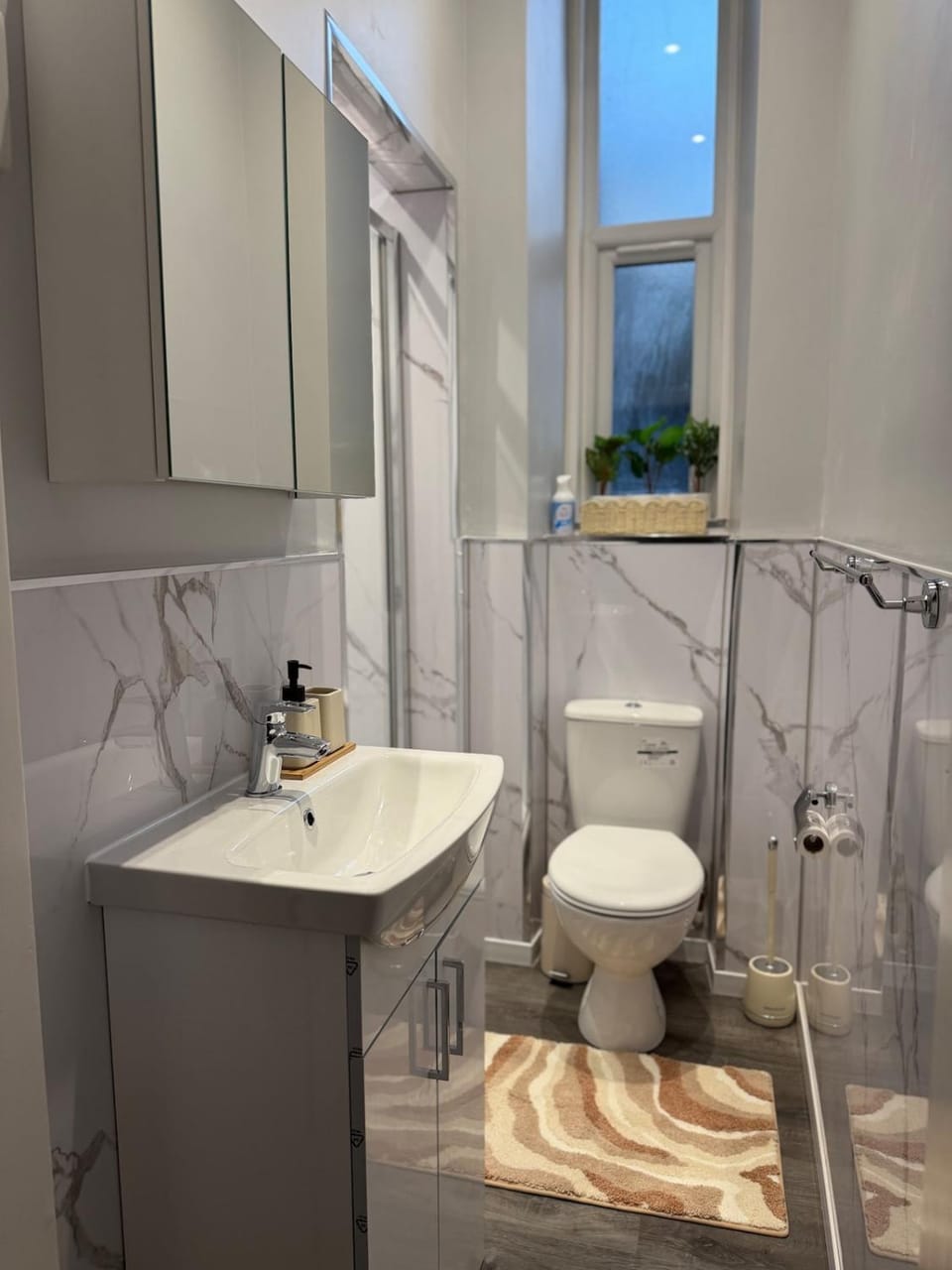 2BR Cosy Modern Apartment in Vibrant Leith Apartment in Edinburgh