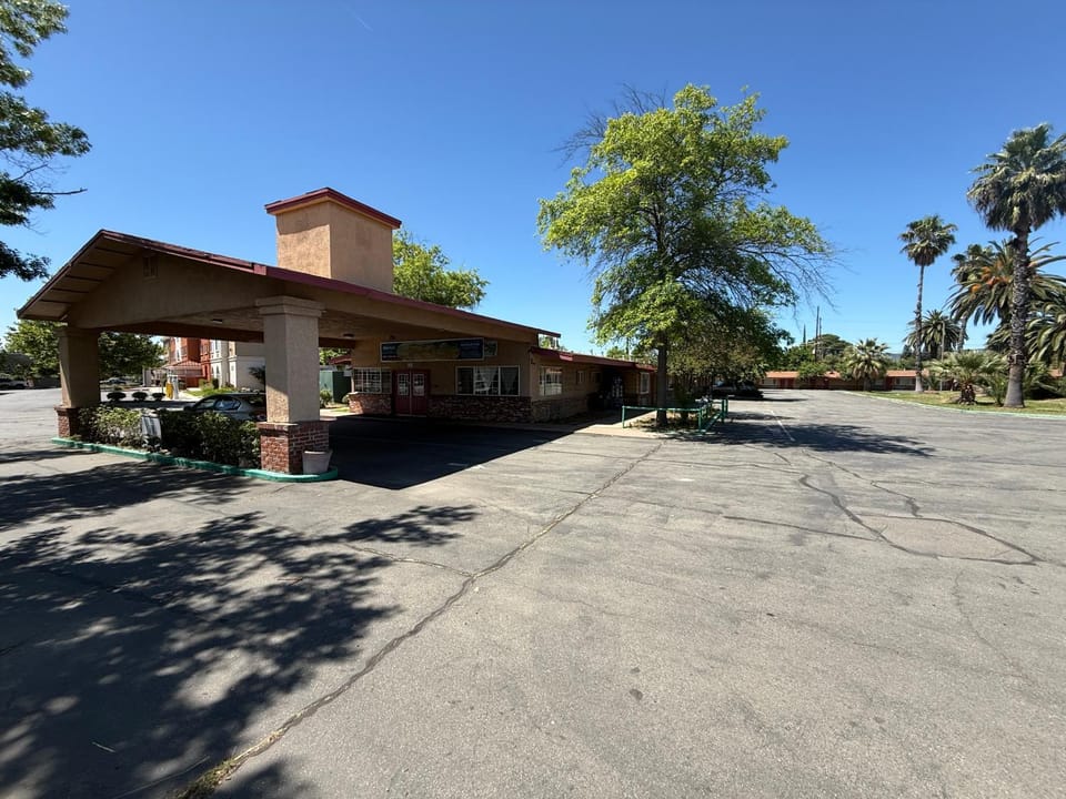 Property building, Parking