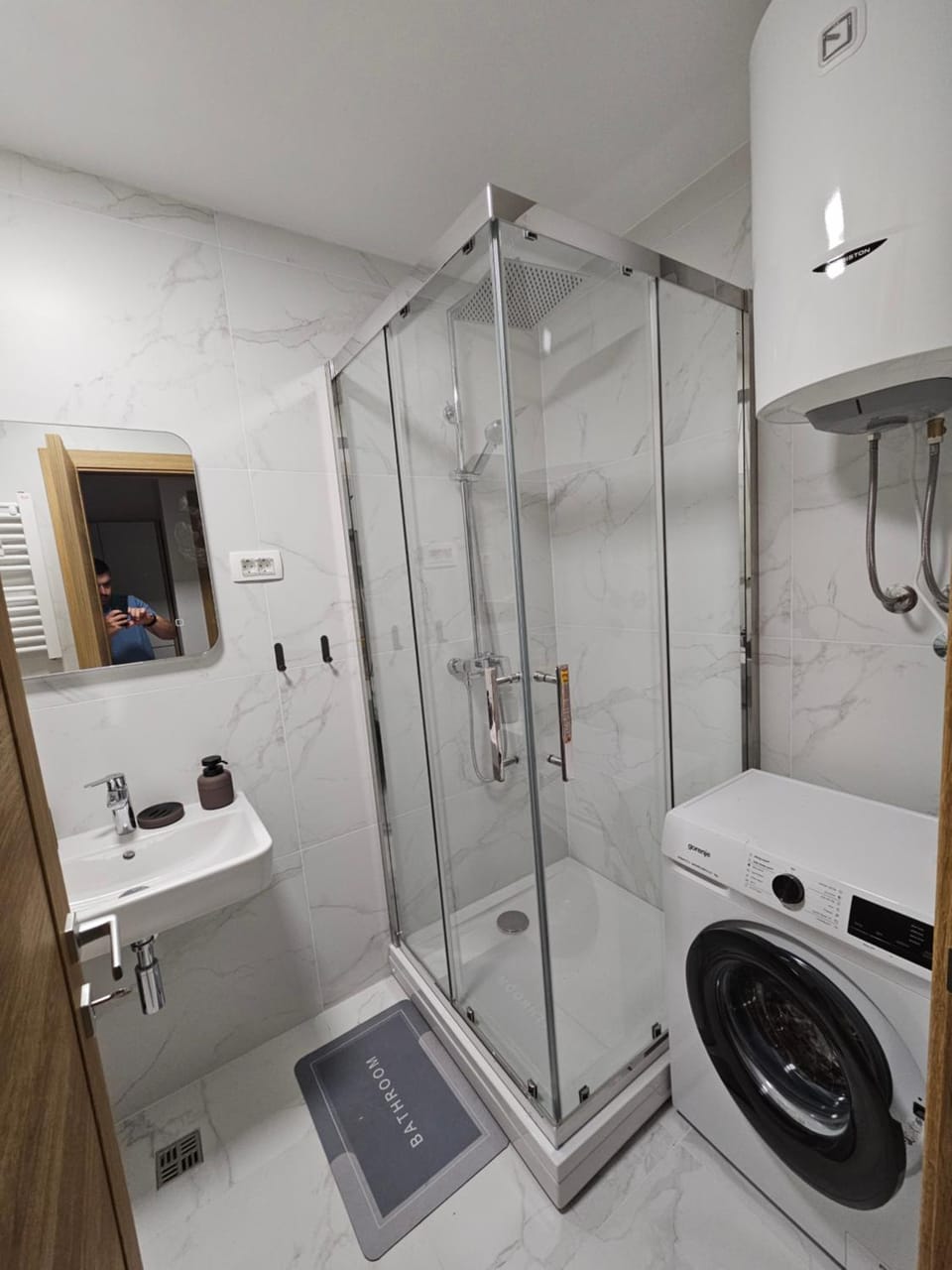 Shower, Bathroom, washing machine