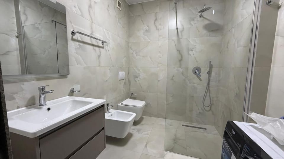 16Bs New Bazaar Apartment in Tirana