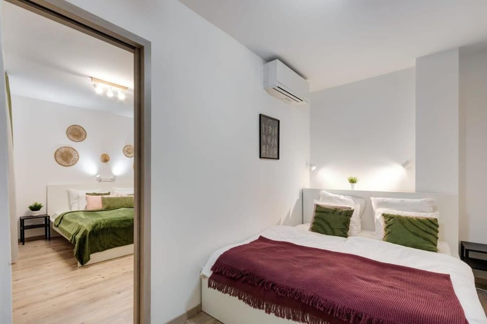 Balcony - New & Stylish Home Apartment in Budapest