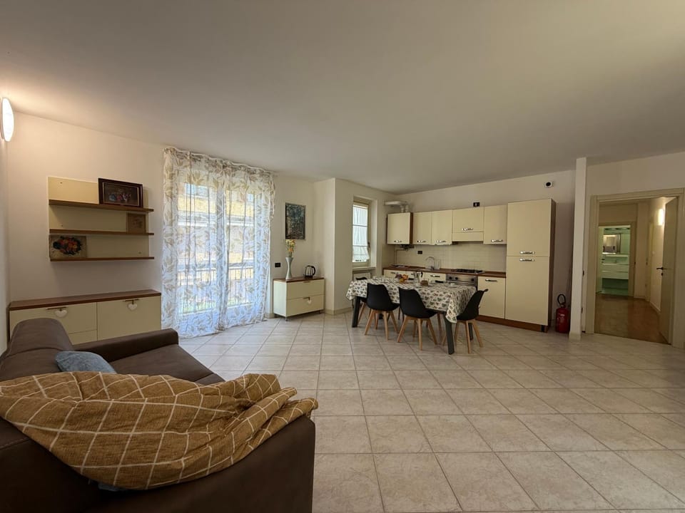 PRIMULA HOUSe Apartment in Desenzano del Garda