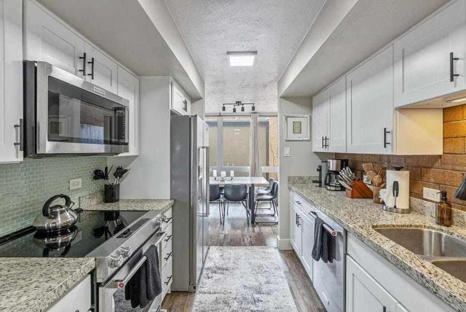 Park City Mountain Access Views 2BD 3BA Apartment in Park City