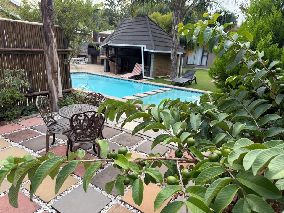 Room 4 ThirtyNineHoog Central Bed and Breakfast in South Africa