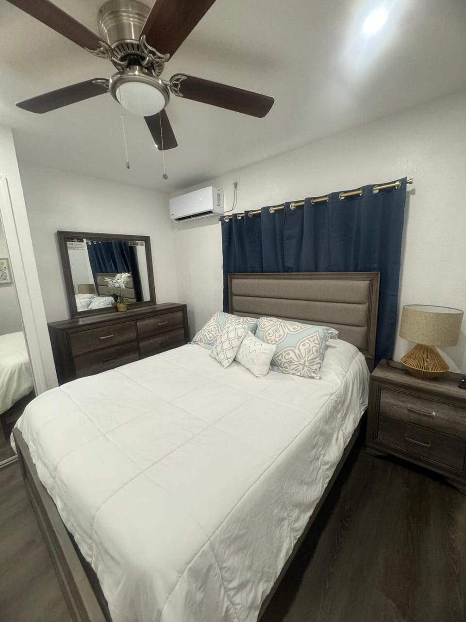 Villa Alejandro Apartment in Egypt Lake-Leto