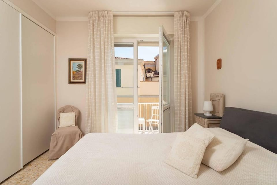 Viareggio sea view and 400 meters from the beach Apartment in Viareggio