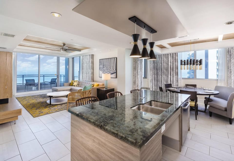 Clearwater Beach Resort 2BR Apartment House in Clearwater Beach