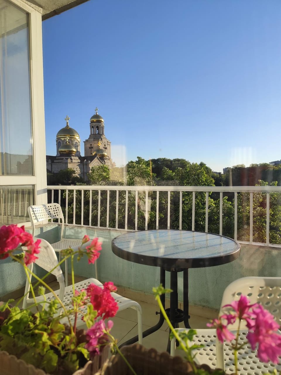 View (from property/room), Balcony/Terrace, Dining area