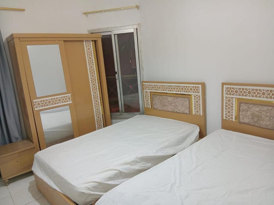 3 Bedrooms Opposite GatewayMalll 2 Masjid Rahman Apartment in New Cairo City